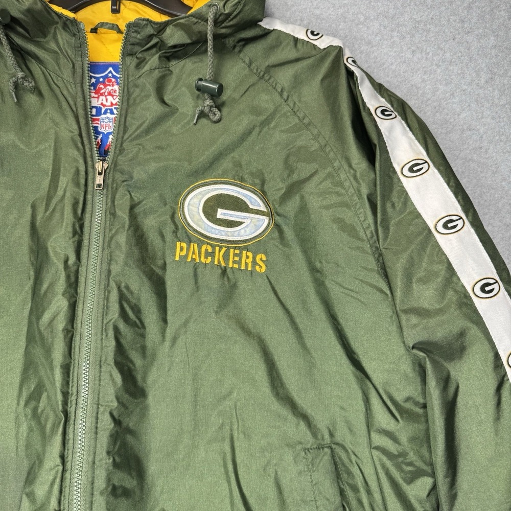 VTG 90's Green Bay Packers Nylon Jacket Size XL Quilted Lining Green Embroidered